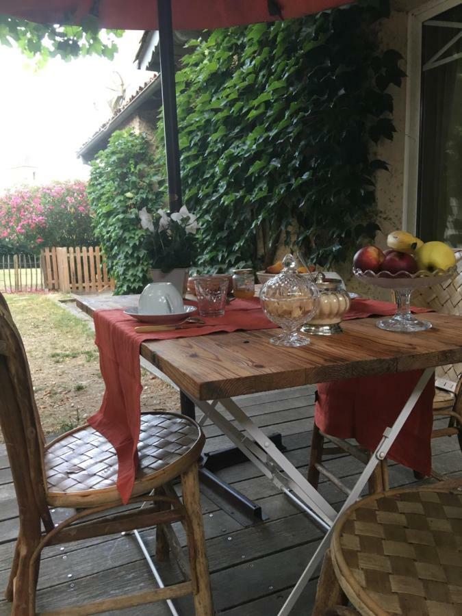 Le Clos Du Gorion Otel Saint-Sulpice-et-Cameyrac Dış mekan fotoğraf